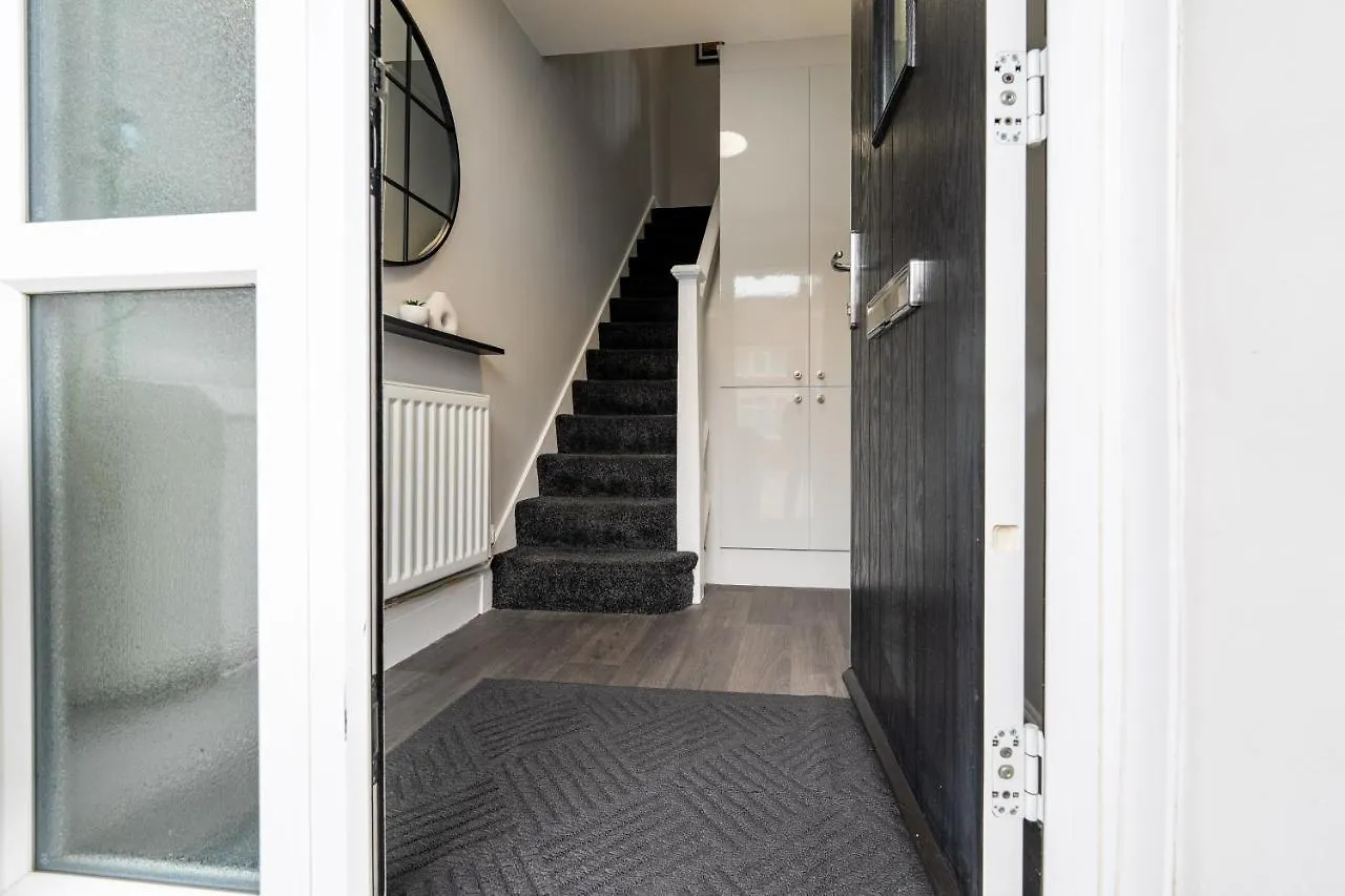 William Street Apartment Cleethorpes 0*,